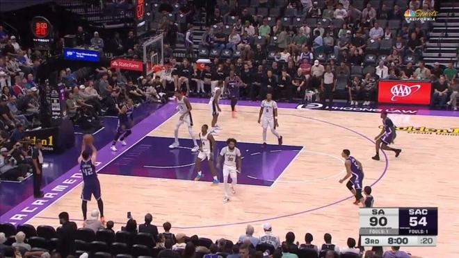 42顺位新秀雷诺逆袭登榜第四，国王队惊喜爆发引