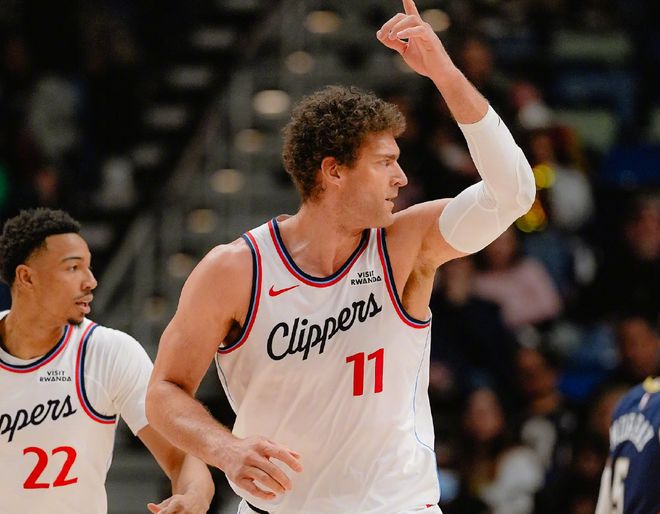 快船客场惨败鹈鹕遭遇三连败 小卡复出难挽颓势