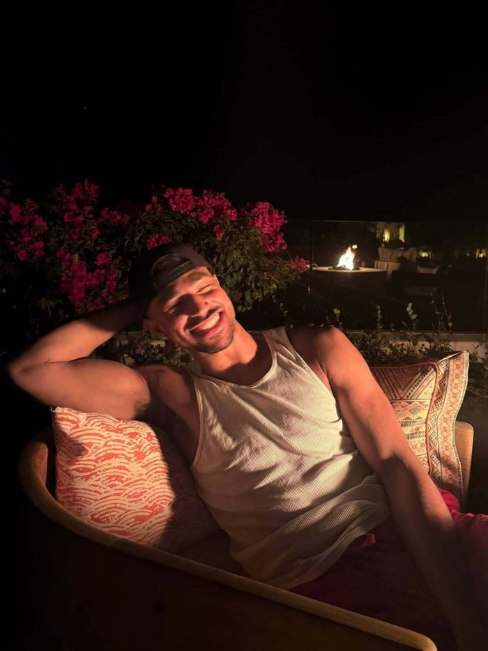 昆廷-格兰姆斯晒照展示赛场风采 数据亮眼引关注