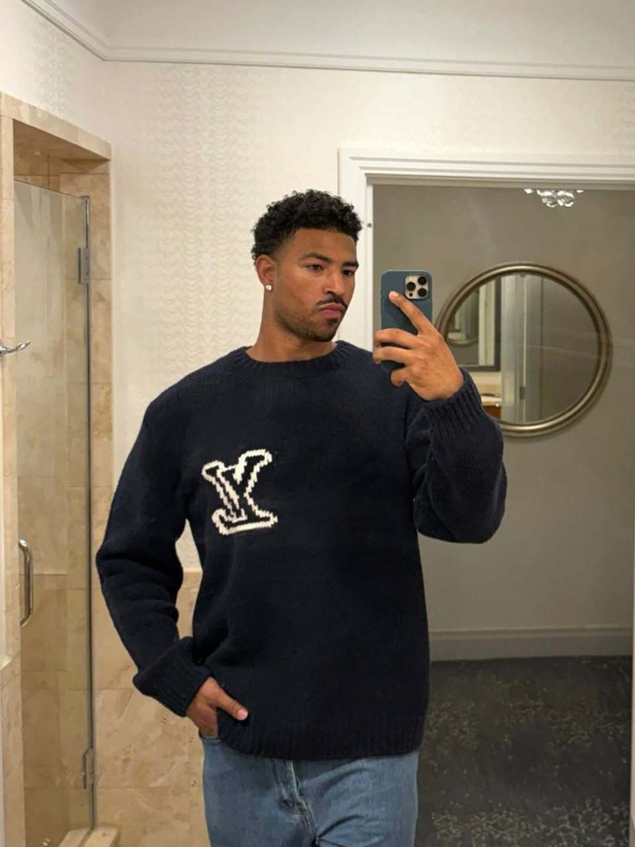 昆廷-格兰姆斯晒照展示赛场风采 数据亮眼引关注