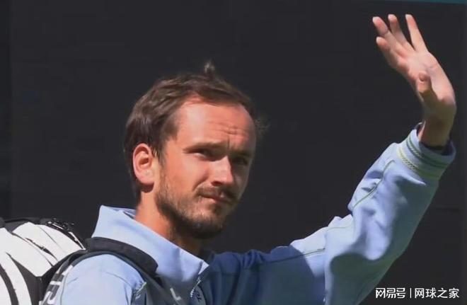 梅德韦杰夫印第安维尔斯决赛再负辛纳 真实面对