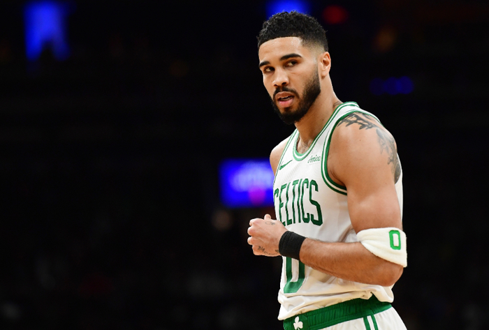 塔图姆爆发率队大胜黄蜂 绿军争冠前景明朗