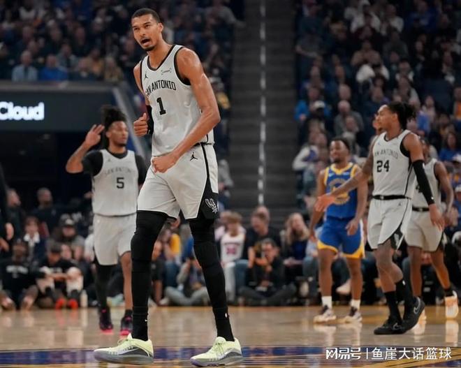 文班亚马41分率马刺掀翻勇士 勇士惨败止连胜