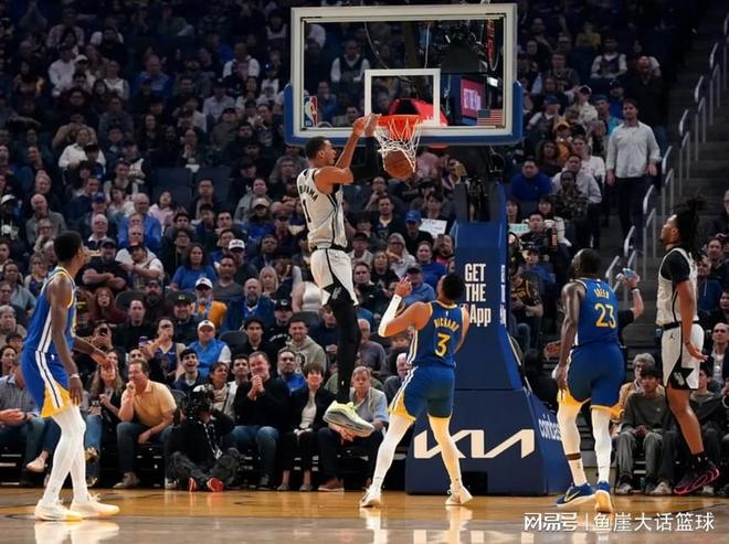 文班亚马41分率马刺掀翻勇士 勇士惨败止连胜