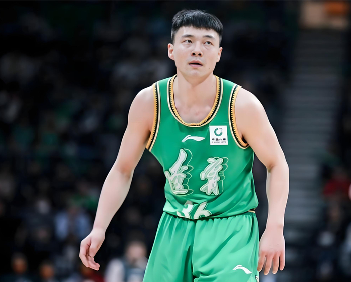 辽宁队惨败广州队16分 三大核心球员集体低迷引