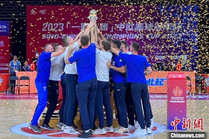 重庆渝北区体育馆见证的“一带一路”中欧篮球